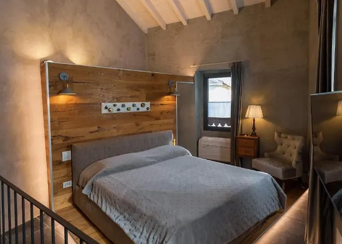 Апартаменты Al Molo 5 - Margaritaville Oliveto Lario